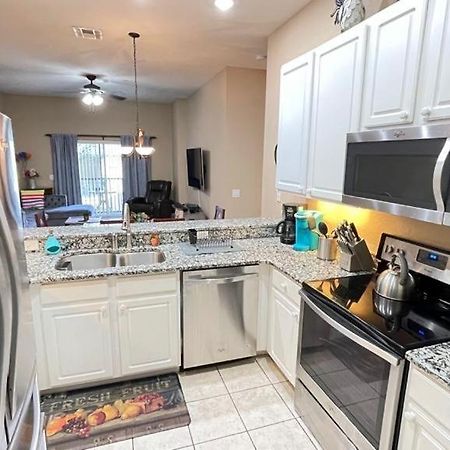 Beautiful 3 Bedroom Apartment minutes from Disney! Kissimmee Extérieur photo