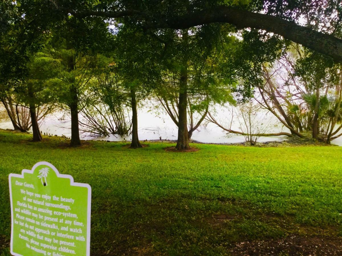 Beautiful 3 Bedroom Apartment minutes from Disney! Kissimmee Extérieur photo